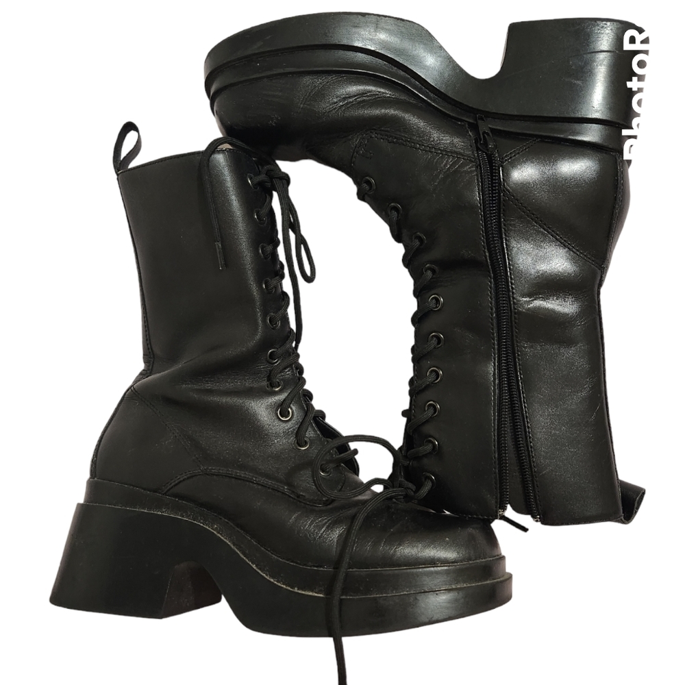 Steve Madden leather  Airforce size 7.5 boots